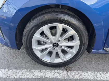 Photo 19 Renault Clio TCe 90 ch Generation 5p