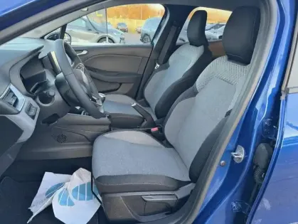 Photo 8 Renault Clio TCe 90 ch Generation 5p