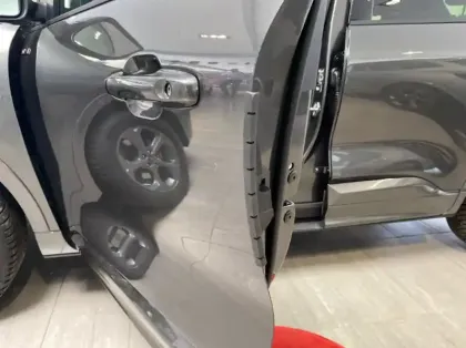 Photo 27 Ford Kuga Gén. III Ph2 ST-Line X 5