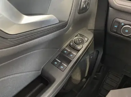 Photo 5 Ford Kuga Gén. III Ph2 ST-Line X 5