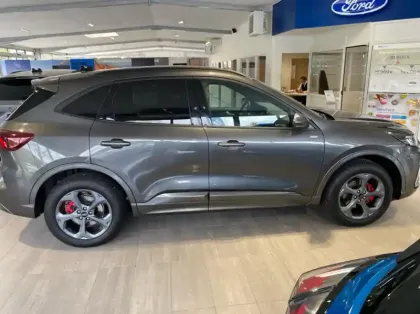 Photo 25 Ford Kuga Gén. III Ph2 ST-Line X 5