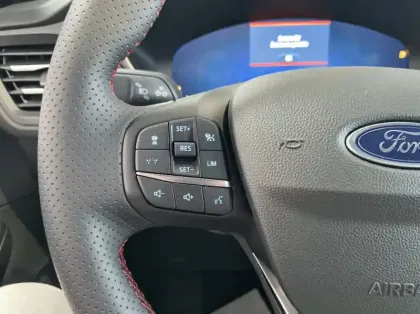 Photo 16 Ford Kuga Gén. III Ph2 ST-Line X 5