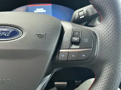 Photo 20 Ford Kuga Gén. III Ph2 ST-Line X 5