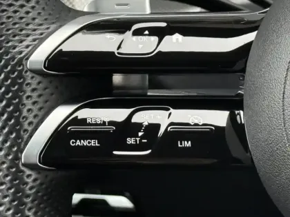 Photo 24 Mercedes Classe C Gén. V (W206) Ph1 AMG Line 4