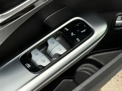 Photo 27 Mercedes Classe C Gén. V (W206) Ph1 AMG Line 4