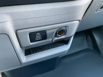 Photo 21 Ford Custom Gén. II Ph1 Limited 1