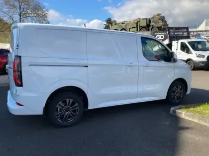 Photo 25 Ford Custom Gén. II Ph1 Limited 1