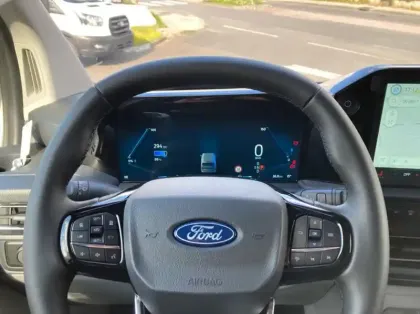 Photo 6 Ford Custom Gén. II Ph1 Limited 1