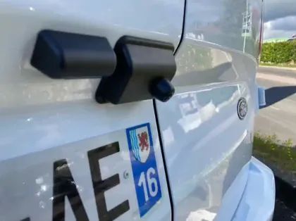 Photo 27 Ford Custom Gén. II Ph1 Limited 1