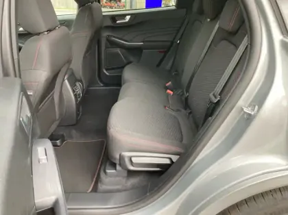 Photo 8 Ford Kuga Gén. III Ph2 ST-Line 5