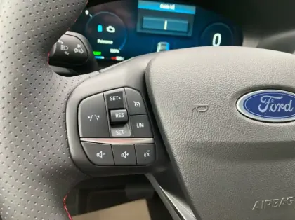 Photo 16 Ford Kuga Gén. III Ph2 ST-Line 5