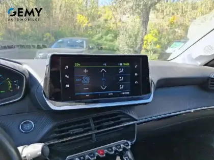 Photo 12 Peugeot 208 Gén. II Ph1 NG Allure 5