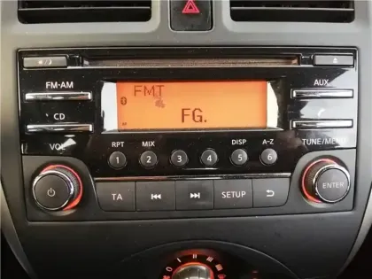 Photo 26 Nissan Micra Gén. IV (K13) Ph2 Visia 5