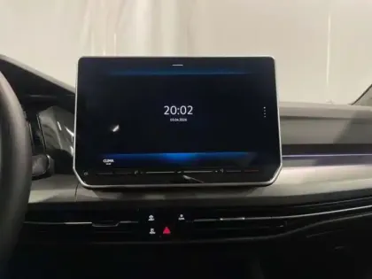 Photo 9 Volkswagen Golf Gén. VIII Ph2 VW Edition 5