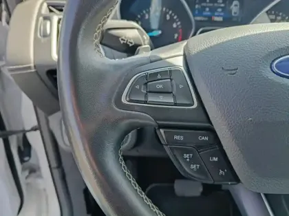 Photo 16 Ford Kuga Gén. II Ph2 Vignale 5