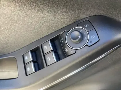 Photo 5 Ford Puma 1.0 Flexifuel 125ch S&S mHEV Titanium