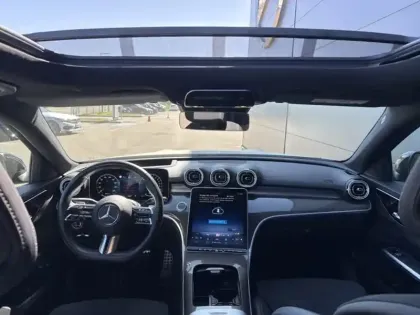 Photo 10 Mercedes Classe C  300 e Hybrid EQ Berli