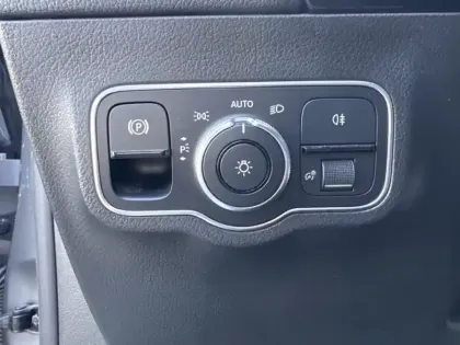 Photo 15 Mercedes Classe B 200 d AMG Line Edition