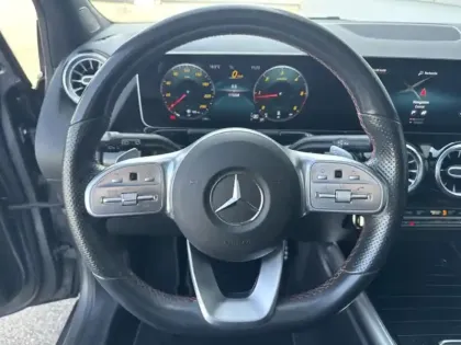 Photo 16 Mercedes Classe B 200 d AMG Line Edition