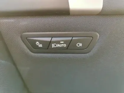 Photo 16 BMW Ix Gén. I (I20) Ph1 Base 5