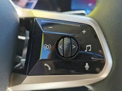 Photo 18 BMW Ix Gén. I (I20) Ph1 Base 5