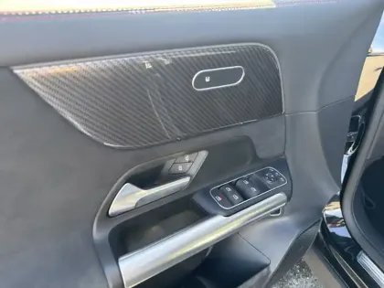 Photo 14 Mercedes GLA 250 e Hybrid EQ AMG Line