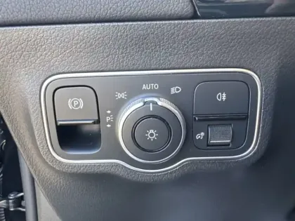 Photo 16 Mercedes GLA 250 e Hybrid EQ AMG Line