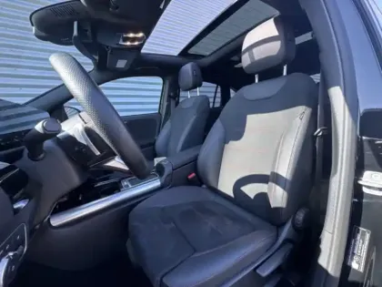 Photo 15 Mercedes GLA 250 e Hybrid EQ AMG Line