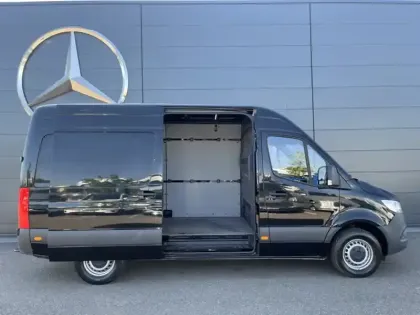 Photo 7 Mercedes Sprinter 317 CDI / Fourgon / L2H2 / BVA