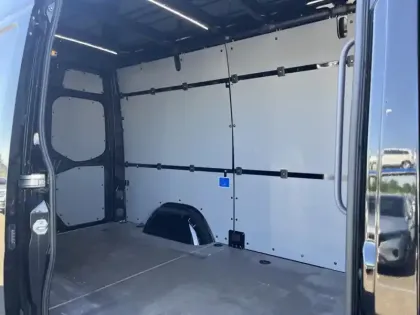 Photo 8 Mercedes Sprinter 317 CDI / Fourgon / L2H2 / BVA