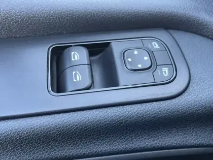 Photo 13 Mercedes Sprinter 317 CDI / Fourgon / L2H2 / BVA