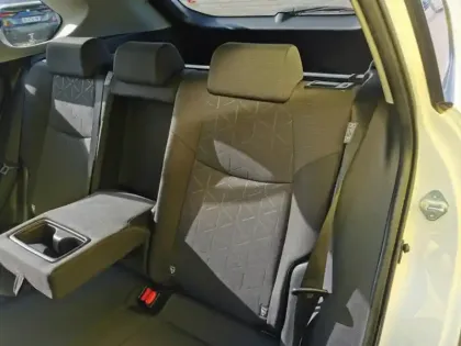 Photo 13 Toyota Rav4 Hybrid 2WD Dynamic Business E-