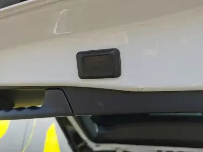 Photo 11 Toyota Rav4 Hybrid 2WD Dynamic Business E-