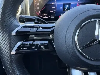 Photo 12 Mercedes Classe C  220 d Berline AMG Lin