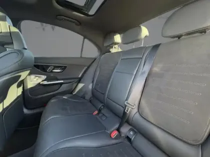 Photo 19 Mercedes Classe C  220 d Berline AMG Lin