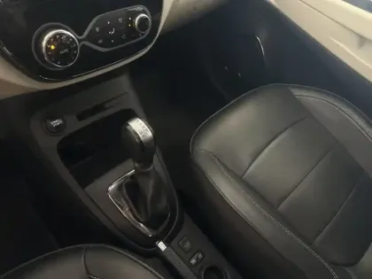 Photo 17 Renault Captur Initiale Paris