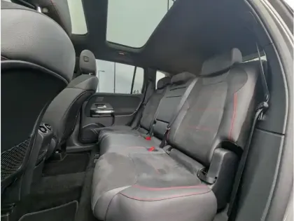 Photo 18 Mercedes GLB 200 d 