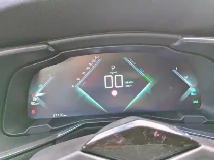 Photo 20 DS DS 7 DS7 Crossback Hybride E-Tense 300 EAT8 4x4 Louvre