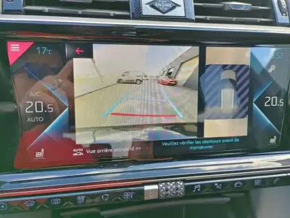 Photo 25 DS DS 7 DS7 Crossback Hybride E-Tense 300 EAT8 4x4 Louvre