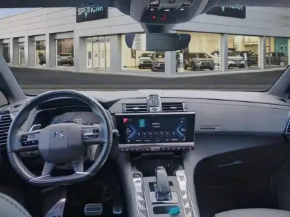 Photo 9 DS DS 7 DS7 Crossback Hybride E-Tense 300 EAT8 4x4 Louvre