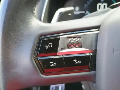 Photo 18 DS DS 7 DS7 Crossback Hybride E-Tense 300 EAT8 4x4 Louvre