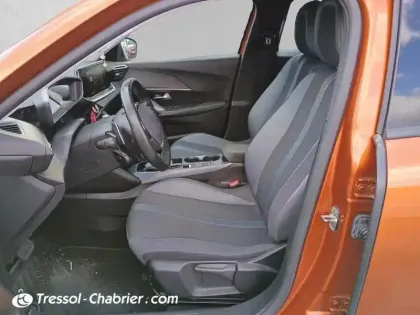 Photo 8 Peugeot 2008  BlueHDi 130 S&S EAT8 Allure