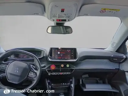 Photo 9 Peugeot 2008  BlueHDi 130 S&S EAT8 Allure