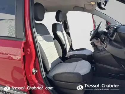 Photo 8 Fiat Panda  1.0 70 ch Hybride BSG S/S City Cross