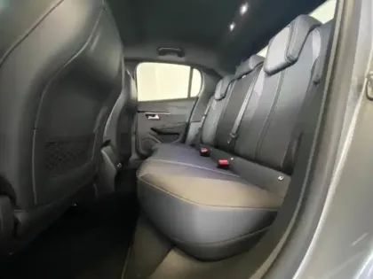 Photo 13 Peugeot 208 Gén. II Ph1 NG GT 5