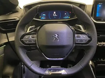 Photo 9 Peugeot 208 Gén. II Ph1 NG GT 5