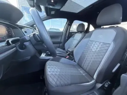 Photo 6 Volkswagen Taigo Gén. I Ph1 R-Line 5