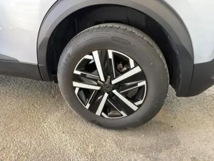 Photo 10 Peugeot 2008 Gén. II Ph2 Style 5