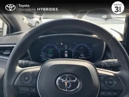 Photo 12 Toyota Corolla  1.8 140ch Dynamic Business