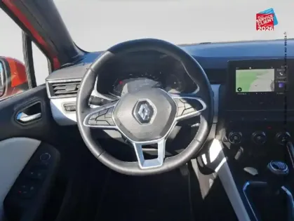 Photo 11 Renault Clio Gén. V (BJA) Ph1 Intens 5